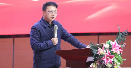 【学院活动】2026世界杯官网举行“国防后备营” 授衔仪式  